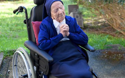 Bí quyết sống thọ 118 tuổi của cụ bà người Pháp: Không bao giờ ngồi ăn một mình