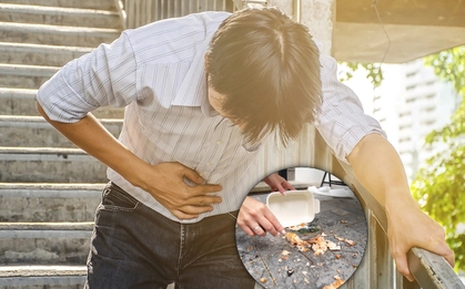 Người đàn ông bị nhiễm trùng huyết nhập viện chỉ vì 1 kiểu tiết kiệm khi ăn rất nhiều người làm