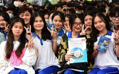 Tư vấn tuyển sinh: Bất động sản đang… “bất động”, học ngành này rủi ro không?