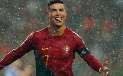 Ronaldo lập cú đúp, Bồ Đào Nha giành quyền tham dự EURO 2024