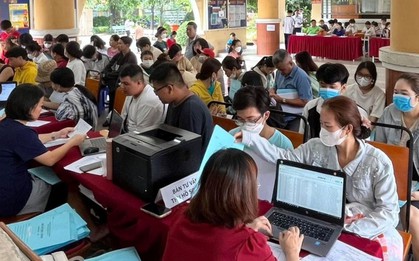 Lạm thu trong trường học: Giật mình với… phụ phí