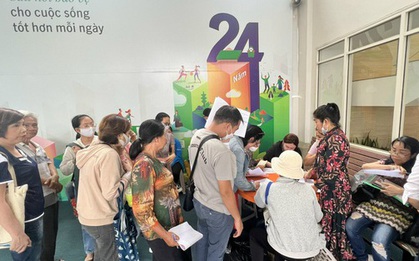 Gần 70 khách hàng được Manulife gọi điện chốt ngày đối chất