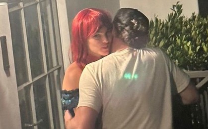 Bức ảnh nhạy cảm của Leonardo DiCaprio và bạn gái kém 24 tuổi