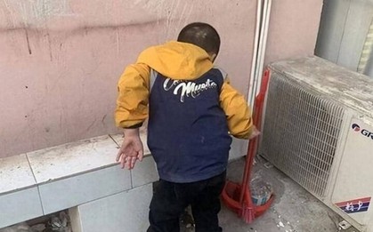 Bị mẹ bạo hành phải cắt cụt 2 bàn chân, bé trai vẫn nhớ thương, mong gặp lại