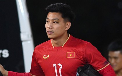 Văn Thanh bị sưng một bên mắt, Tiến Linh tiết lộ công thức lập siêu phẩm vào lưới ĐT Iraq