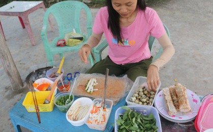 Bình Thuận: Bánh tráng nướng cuộn dễ làm, ngon miệng