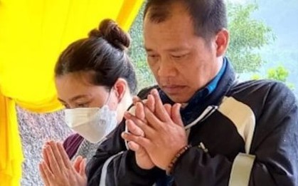 Sáng nay xét xử vụ gia đình ở Huế đưa con đi chữa bệnh, nhận về hũ tro cốt
