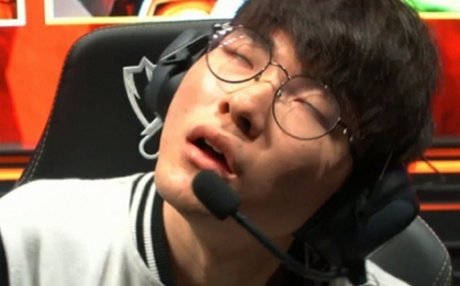 Fan T1 bất ngờ "cấm" Faker tham gia tư vấn làm skin CKTG 2023, nguyên nhân từ thiết kế thảm họa này đây