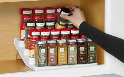 Mẹo cất giữ gia vị cực hay để căn bếp luôn gọn gàng