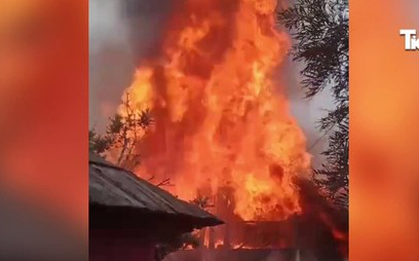 Căn bungalow bốc cháy ngùn ngụt ở Sa Pa