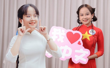 Nữ sinh phát biểu tại cuộc gặp gỡ nhân sĩ hữu nghị và thế hệ trẻ hai nước Việt  - Trung: Xinh, học giỏi, còn biết đàn piano!