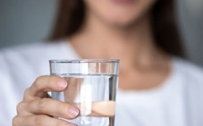 5 thói quen ăn uống khiến bạn già đi nhanh hơn