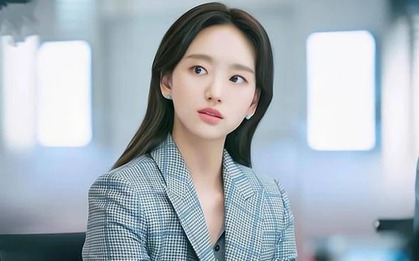 Cô gái được cầu hôn bằng nhẫn kim cương, 2 ngày sau phát hiện ra bí mật động trời