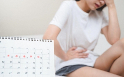 Chướng bụng, tích nước trong cơ thể thời kì "đèn đỏ" gây tăng cân: Làm sao để hết?