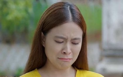 Khán giả ngán ngẩm với cảnh khóc của Hoàng Thùy Linh