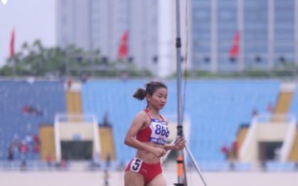 Nguyễn Thị Oanh về thứ 5 tại giải điền kinh trong nhà châu Á