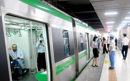 Tàu Cát Linh - Hà Đông gặp sự cố, dừng chạy: Hành khách được hoàn vé