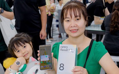 Những chiếc OPPO Reno8 T series đầu tiên đã đến tay người dùng tại thị trường Việt Nam