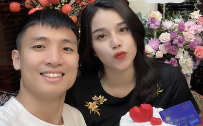 Nàng dâu "số hưởng" nhất làng bóng đá