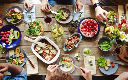 Bí kíp đọc tâm người khác, tránh bị đâm sau lưng: Nhìn cách ăn uống biết được tâm họ thiện hay ác