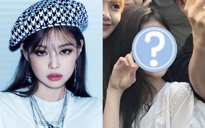 Jennie lộ ảnh chụp cam thường đẹp "vô thực" khiến netizen Hàn phải thốt lên "Ngoài đời cô ấy thật sự trông như thế á?"