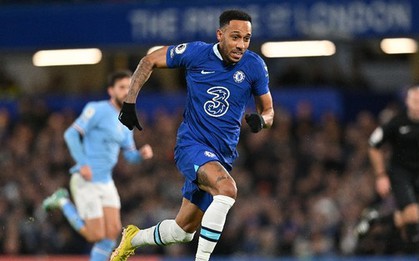 Aubameyang bị gạch tên khỏi đội hình Chelsea
