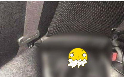 Nữ sinh gây phẫn nộ vì hành động phản cảm trên taxi, thái độ sau đó với tài xế càng đáng bất bình hơn