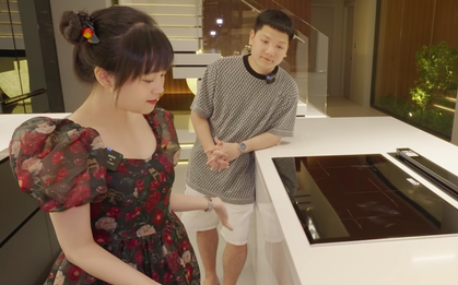 Về chung một nhà sau 12 năm hẹn hò, cặp đôi streamer tậu luôn "biệt phủ"