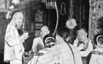 Ảnh hiếm nhà Thanh: Ca kỹ trên sông trở thành mô hình kinh doanh phồn thịnh, cột đèn lần đầu thắp sáng đường phố