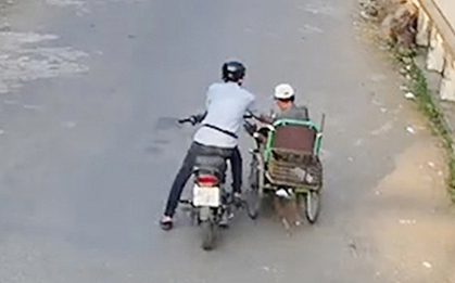 Bắt giữ gã đàn ông làm chuyện thất đức đối với người bán vé số