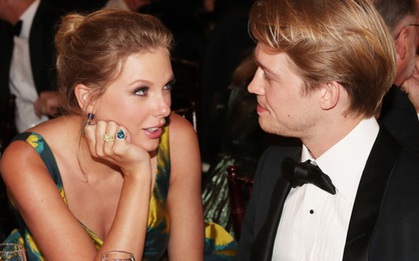 Bận rộn với tour diễn, Taylor Swift và bạn trai vẫn mặn nồng