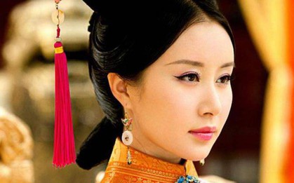 Nhà Thanh có vị phi tử ngay cả Từ Hi cũng phải hành lễ vấn an, được Hoàng đế sủng hạnh tận trời nhưng chịu kết cục thê lương chốn cung cấm lạnh tanh