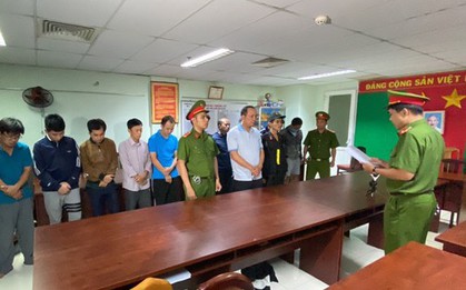 Bắt Giám đốc cùng 10 nhân viên trung tâm Đăng kiểm 50-05V
