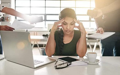 Người EQ thấp thường xuyên nói 3 câu "kinh điển" này, bạn trúng mấy câu?