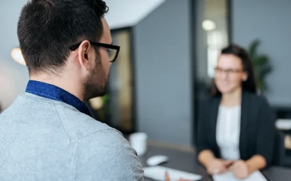 Nhà tuyển dụng: "Có một miếng tàu hũ, chỉ cho bạn cắt 2 dao, làm sao cắt thành 16 miếng?" - Ứng viên đưa ra giải pháp "hack não" được nhận luôn!