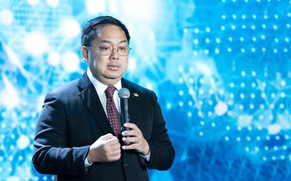 Ông Hoàng Nam Tiến dự báo 2 ngành nghề "hot" nhất tính đến năm 2030: Nhu cầu cao, lương khủng nhưng lại rất dễ mất việc nếu thiếu điều này!