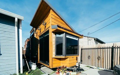 Tận dụng khoảng trống bất động sản, người đàn ông đặt 2 căn nhà di động rồi "sống tốt" từ tiền cho thuê