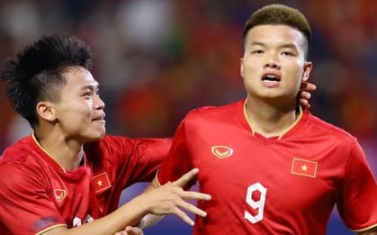 Chật vật thắng U22 Lào, U22 Việt Nam xếp sau U22 Thái Lan