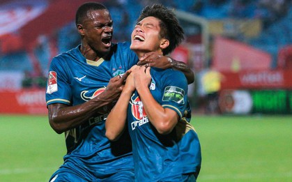 Sao trẻ U23 Việt Nam bật khóc khi ghi bàn đầu tiên ở V.League