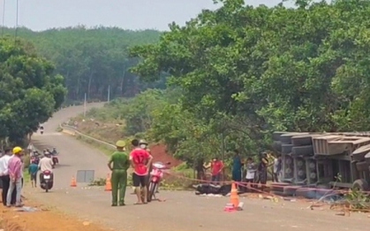 Hai bà cháu bị xe container tông tử vong
