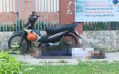 Tài xế xe ôm tử vong trên vỉa hè ở TP Thủ Đức