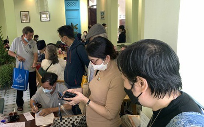 Manulife lên tiếng: Không phải ai mua bảo hiểm qua SCB cũng được hoàn tiền 100%