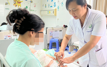 Trẻ 5 tháng tuổi phải cắt buồng trứng do phát hiện dị tật muộn