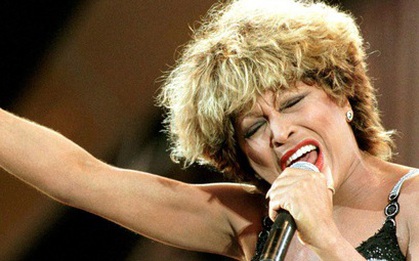 Tina Turner sống đau khổ nhưng chưa bao giờ xin thương hại