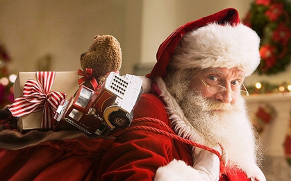 "Tại sao có ông già Noel mà không có bà già Noel?" - Ứng viên trả lời hóm hỉnh được nhận ngay