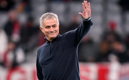 "Người đặc biệt" Jose Mourinho vẫn chưa hết đặc biệt