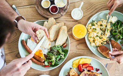 5 thói quen ăn uống âm thầm "phá hủy" cơ thể, khiến tim, gan kiệt quệ