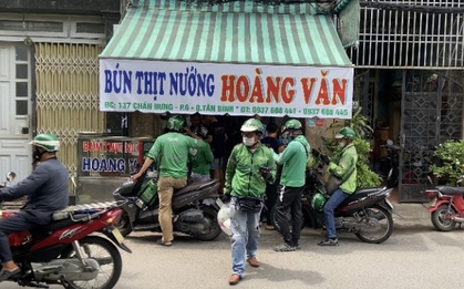 Quán bún thịt nướng bình dân ở TP.HCM được Michelin đề xuất có gì đặc biệt?