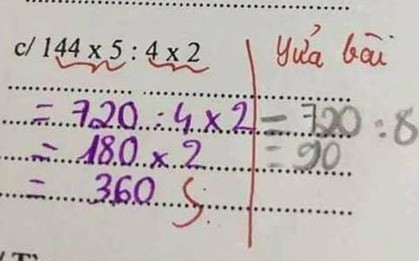 Bài Toán đang có đáp án đúng, người chấm sửa lại 1 dòng khiến dân tình tranh cãi