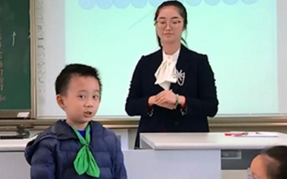 Học sinh tiểu học viết văn giải thích câu: "không ai khó 3 đời" khiến dân tình cười bò